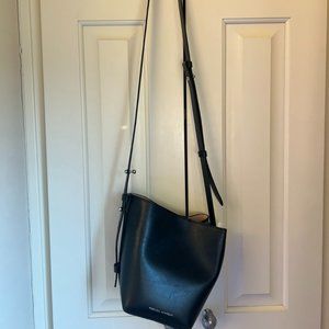 Black Bucket Crossbody Rebecca Minkoff bag !!